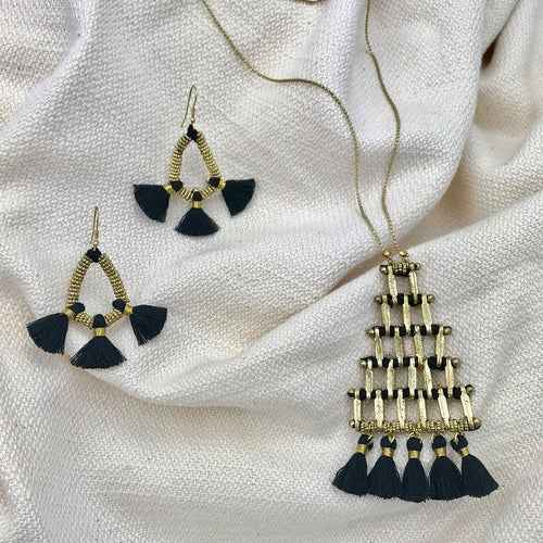Kai Pyramid Necklace - One click